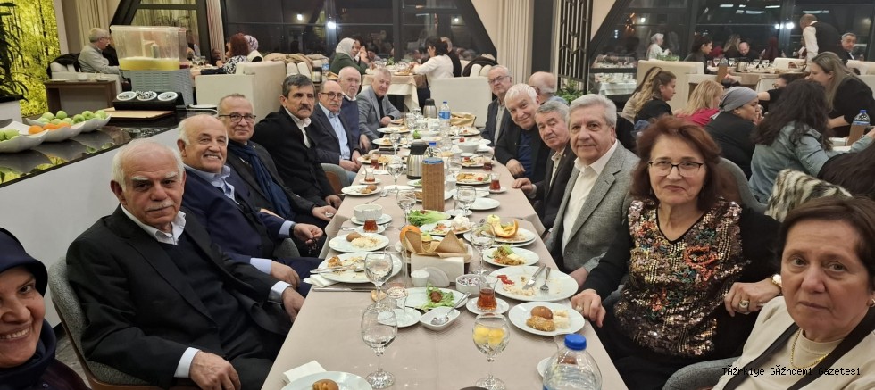 AKŞEHİR MEZUNLARI İFTARDA BULUŞTU