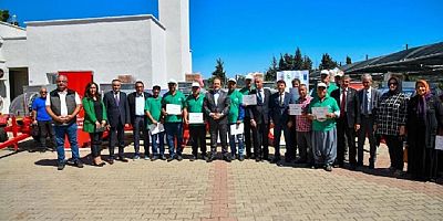 MERSİN VALİSİ ALİ HAMZA PEHLİVAN MERSİNDE ORGANİK TARIM YAYGINLAŞMASI İÇİN MALZEME DAĞITIM PROGRAMINA KATILDI