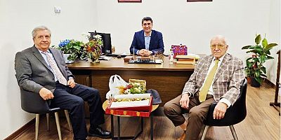 ŞANLIURFA PLATFORMU’NDAN DR.BOZKUŞ’A HAYIRLI OLSUN ZİYARETİ